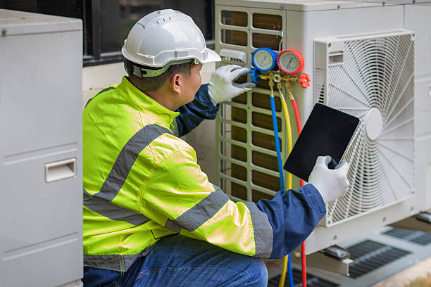 Professional Hvac technician working in Mount Vernon, MD